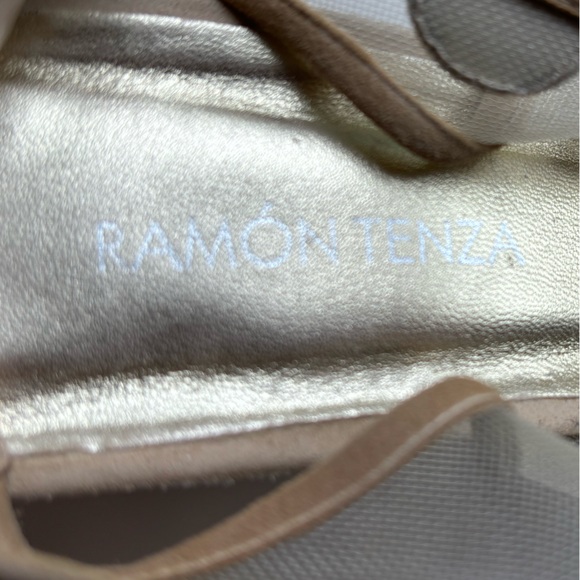 RAMON TENZA Gold Polka Dot Mesh Unique Heel Size 8.5 Y2K - Picture 9 of 12